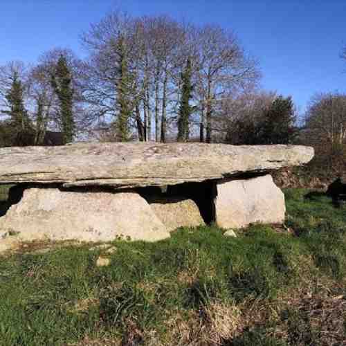 Mégalithe dans le secteur de Nizon à Pont-Aven